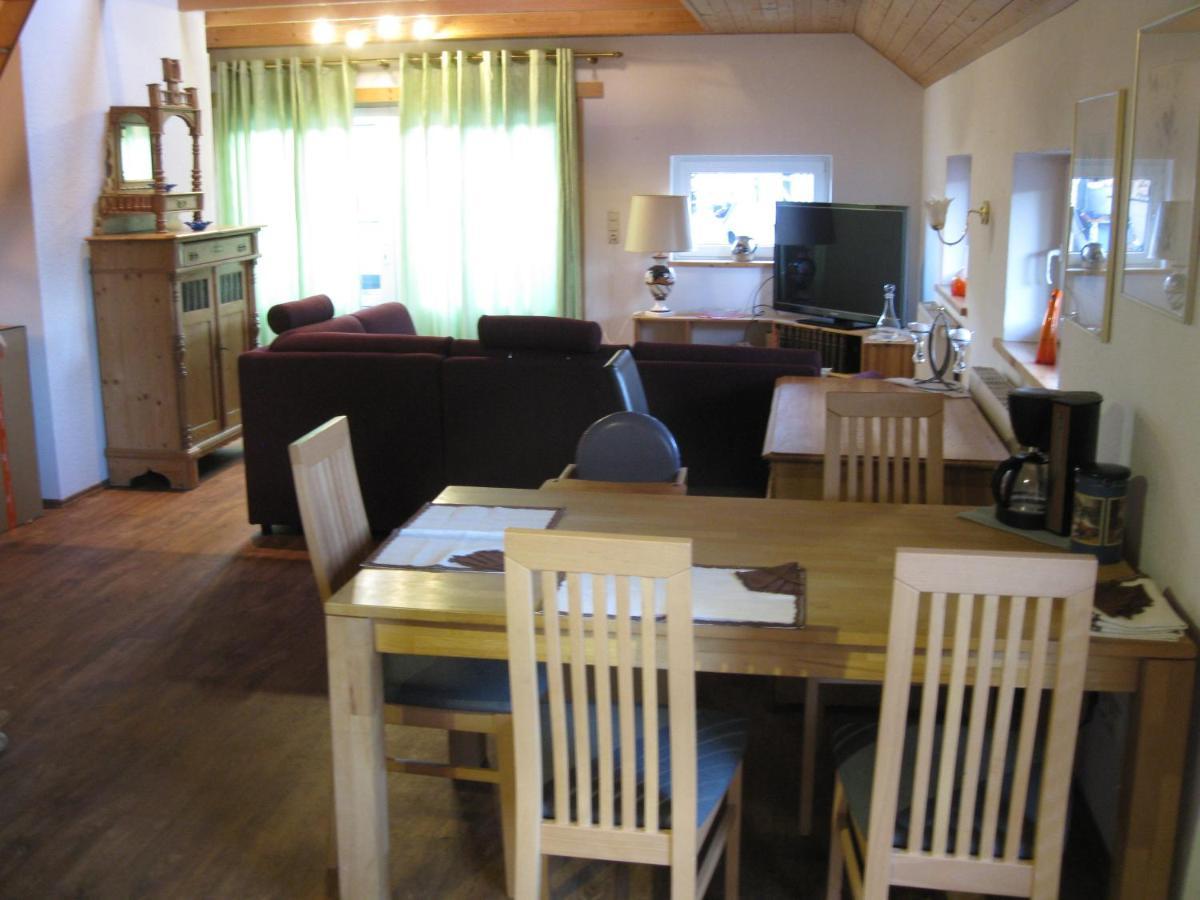 Ferienwohnung Aurich Sandhorst Eg Mit Terrasse Und Kleinem Garten المظهر الخارجي الصورة